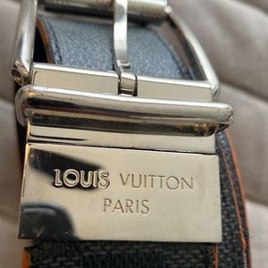 Louis Vuitton Damier Black Reversible Belt Size 42-44 or 108/110 cm
